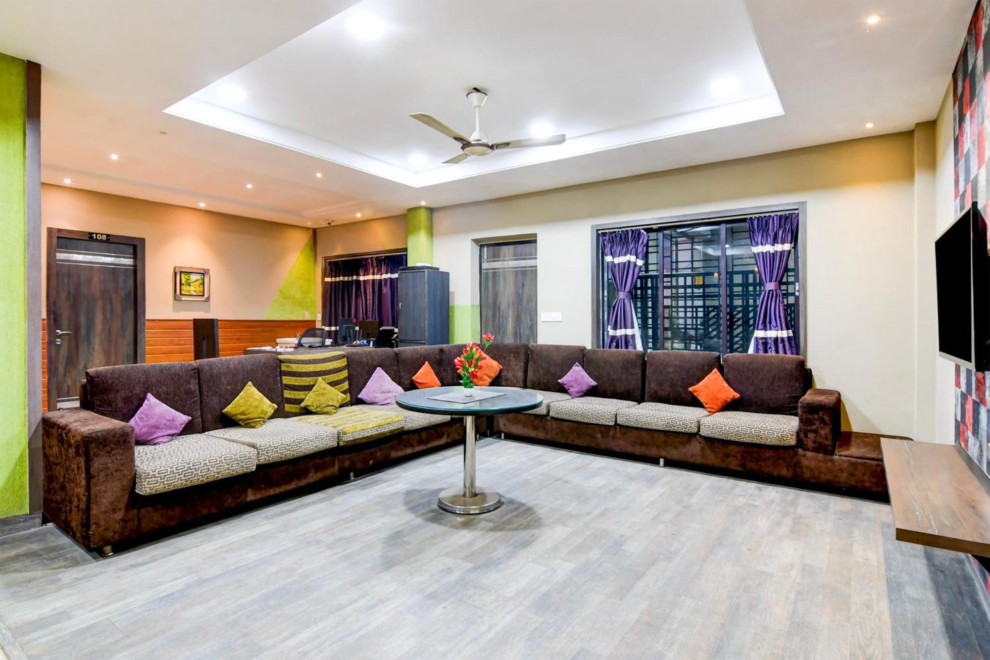Super Collection O Behala Hotel Bhasa Eksteriør billede